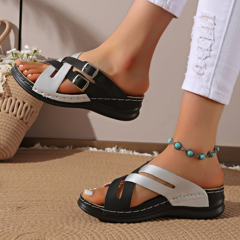 👠🌟 Sabots de Sandales à Boucle de Ceinture de Mode Féminine, Semelle Épaisse : La Dernière Tendance en Chaussures ! 🛍️👡