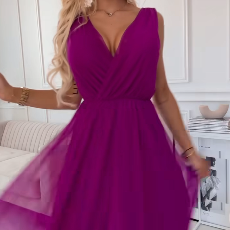 Robe en mousseline sans manches à col en V