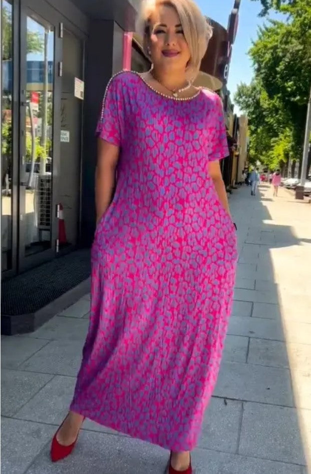Robe à col diamant et imprimé floral rose et violet