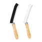 Brosse multifonctions pour le nettoyage des interstices