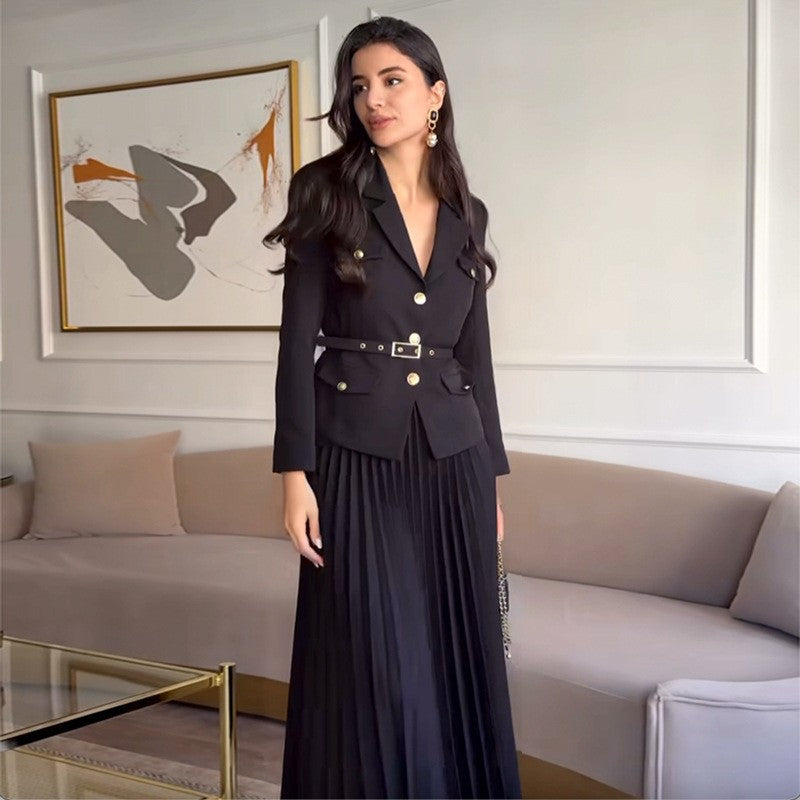 Ensemble de 2 Pièces pour Femme : Blazer à Revers avec Ceinture Assortie & Jupe Longue Plissée