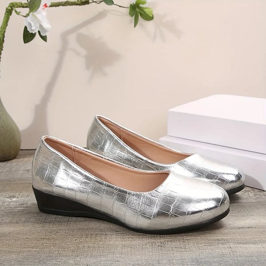 Chaussures en cuir pour femme légères et élégantes.