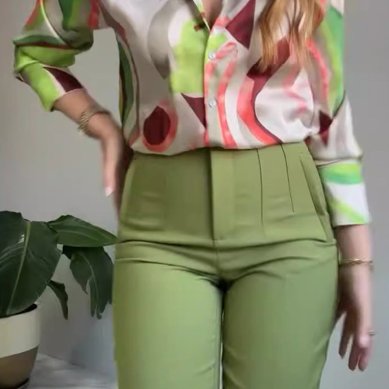 Ensemble 2 pièces chemise imprimée et pantalon à boutons pour femme