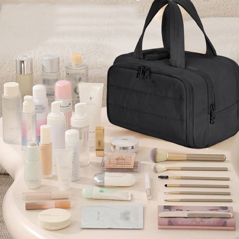 🌟 Trousse de toilette élégante avec des compartiments astucieux - parfaite pour les voyages et le maquillage !