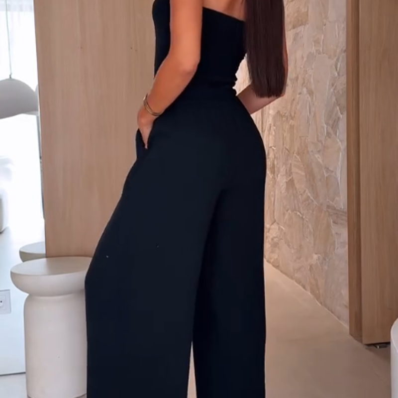 Combinaison à épaulettes et à jambes larges pour femmes