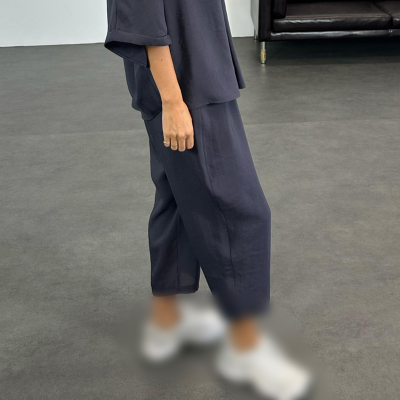 Deux-pièces pour femmes : Top à col en V & pantalon à la cheville